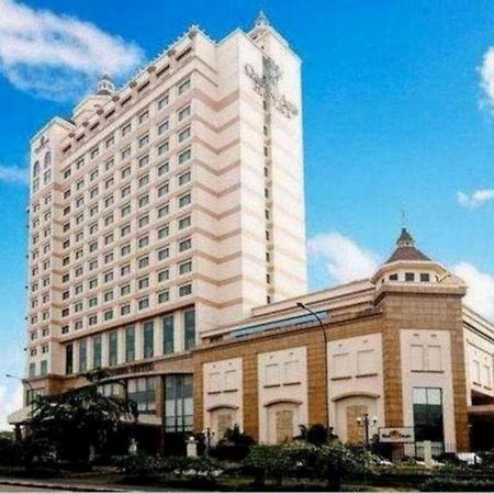 Oasis Amir Hotel Jacarta Exterior foto