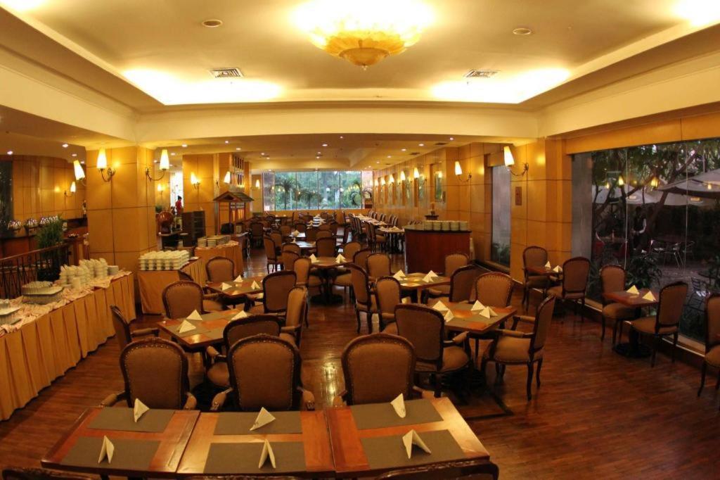 Oasis Amir Hotel Jacarta Exterior foto